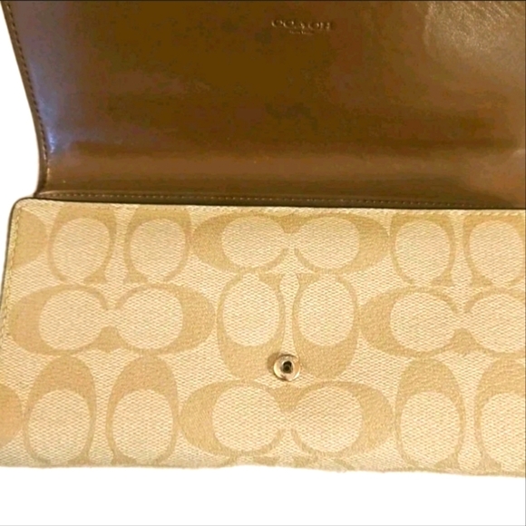 Coach Signature Leather Trifold ID Wallet Clutch Khaki/Light Pink Style#B2246 - Picture 2 of 6